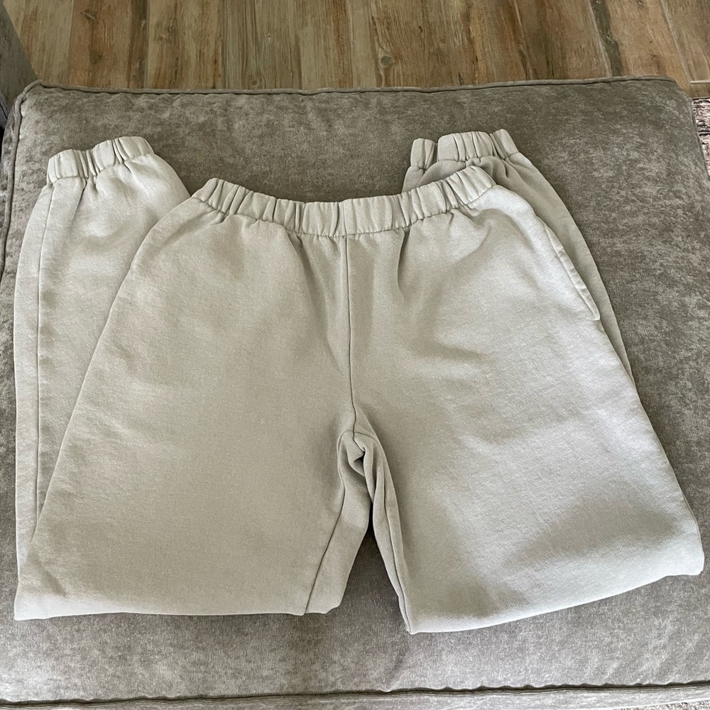 Brandy Melville Rosa sweatpants